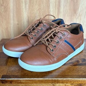 Tahari Boy's brown casual dress shoes
